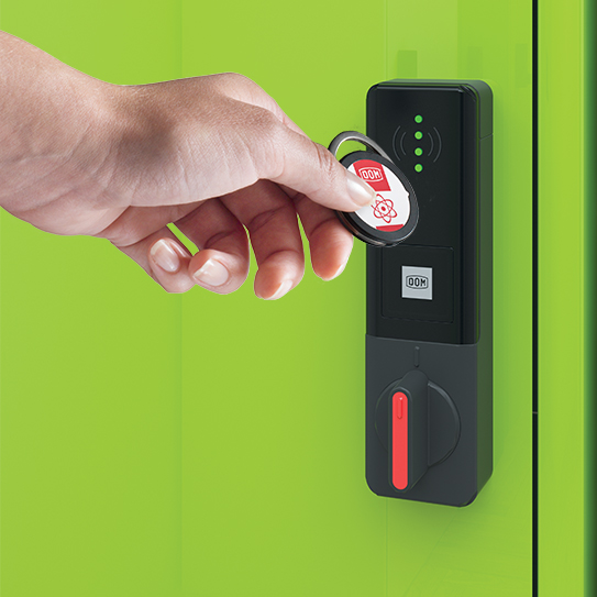 Open furniture locker with transponder