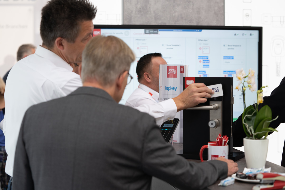 OSS Die Zukunft der mobilen Zutrittskontrolle