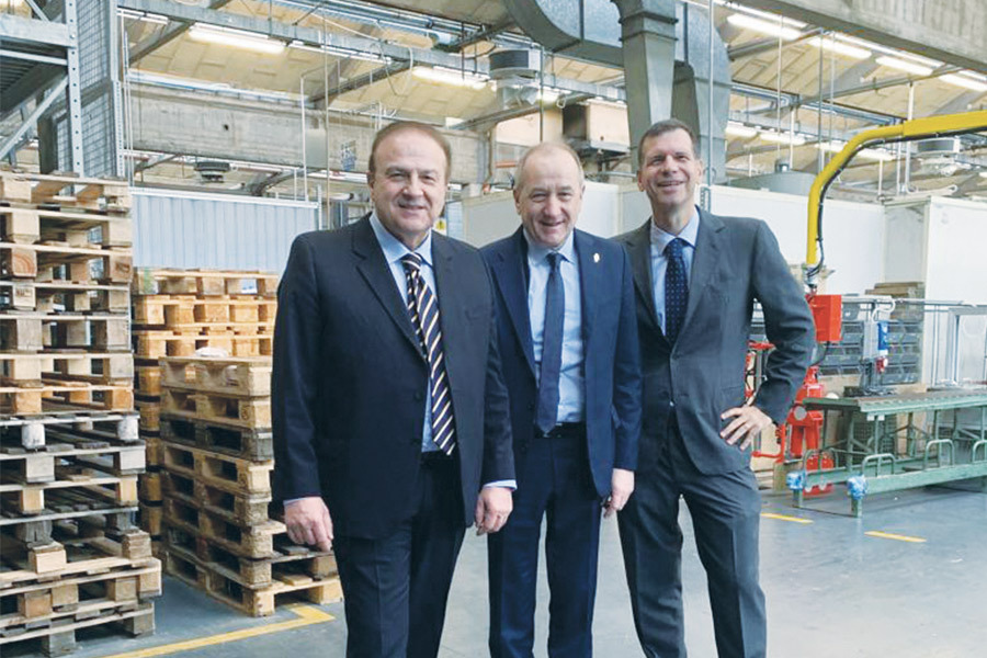 Mr Morel, CEO of DOM parent company, SFPI Group, meets members of the Viro team