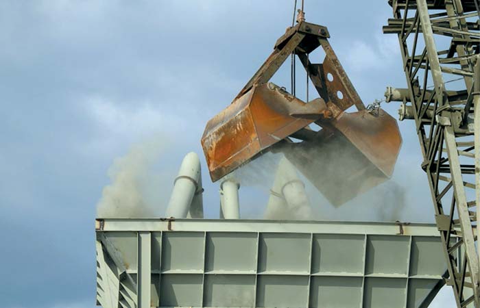 Dust capture at an unloading dock Delta NEU