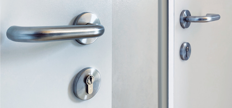 Two doors with TITAN cylinders