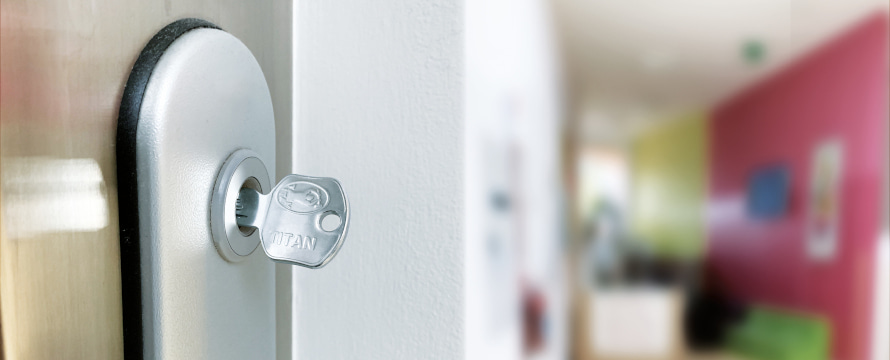 Titan key in elevator